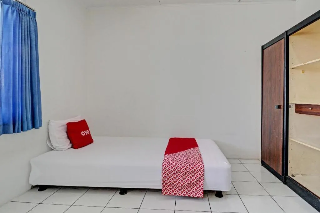 Bed in OYO Life 92630 Siliwangi Residence 63