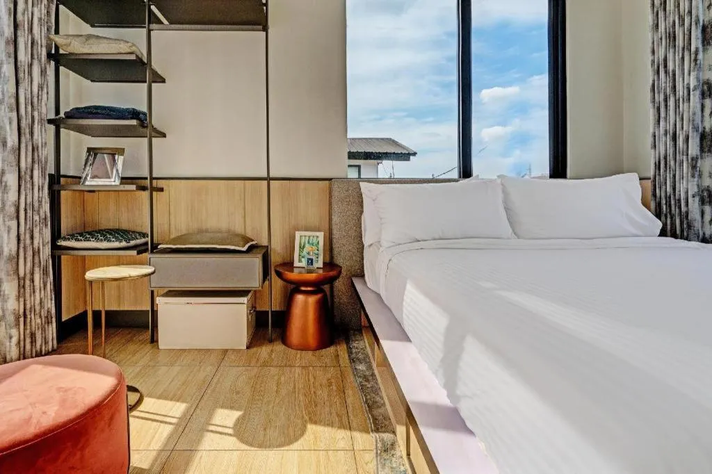 Bed in OYO Life 92719 Rolling Hills Residence Karawang