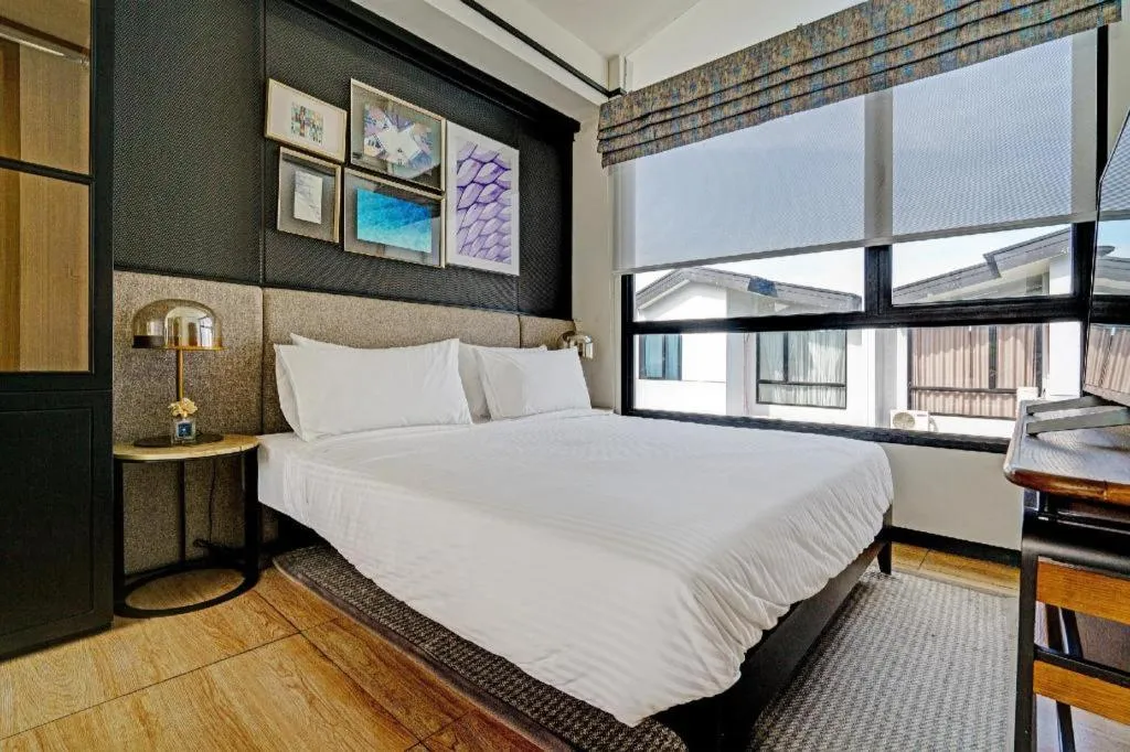 Bed in OYO Life 92719 Rolling Hills Residence Karawang