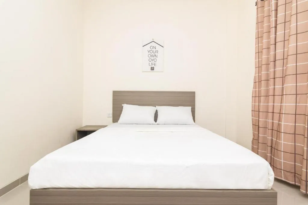 Bed in OYO Life 2735 Graha Nirwana