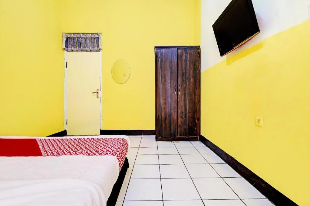 Bed in Hotel O P3 Guest House