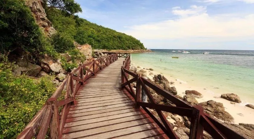 Rakchayanin Resort Koh Larn