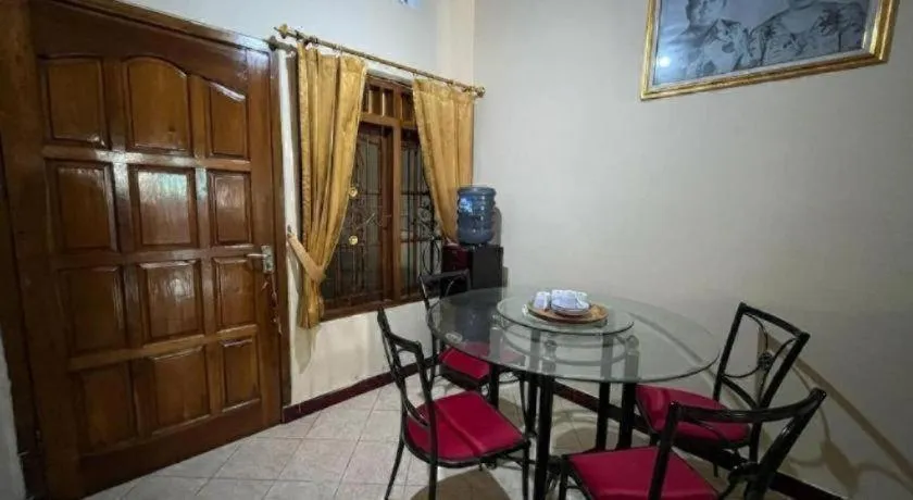 OYO 94003 Anjuk Ladang Homestay