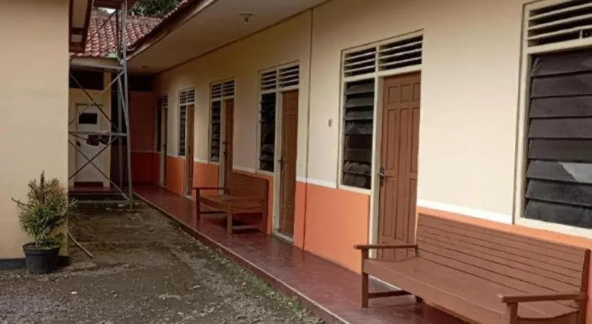 Hotel O Guest House Wijaya Syariah Near alun alun kota purwokerto