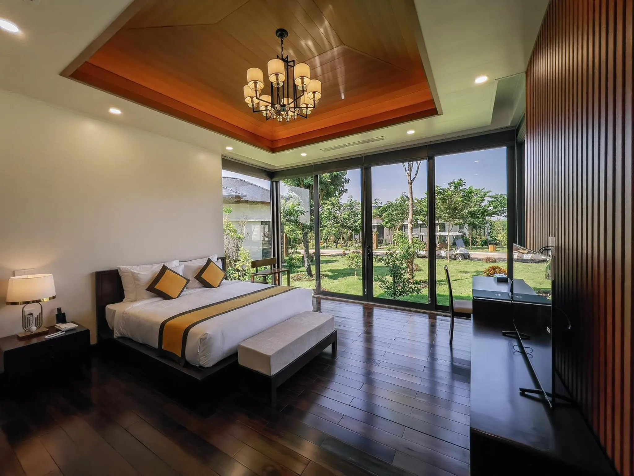 Bed in Lamori Resort & Spa