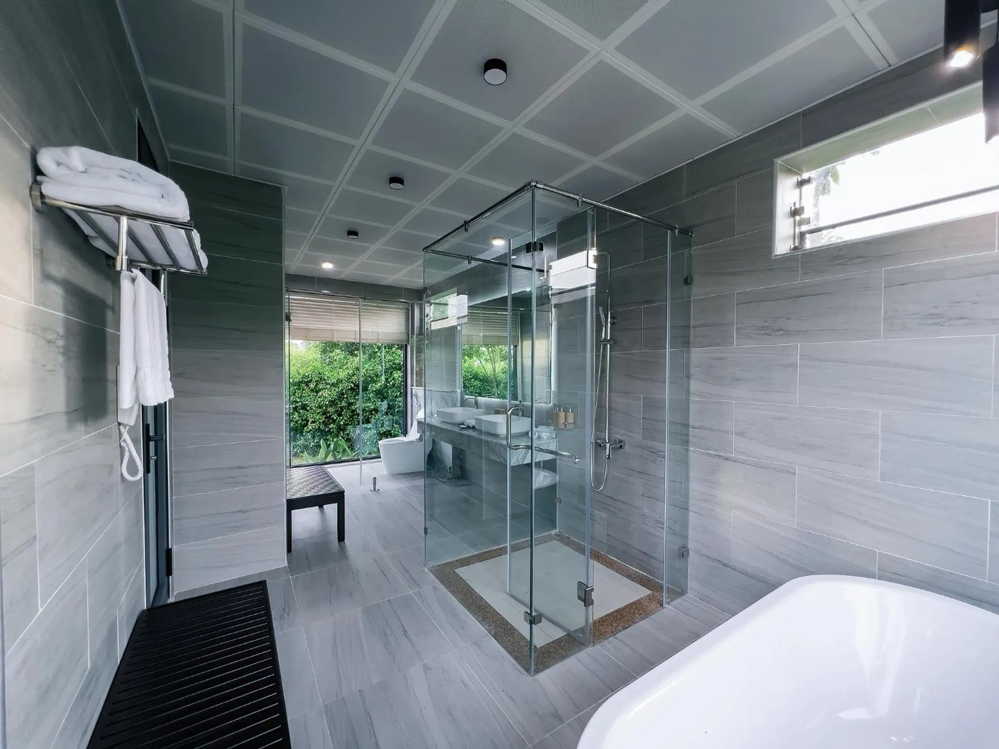 Shower in Lamori Resort & Spa