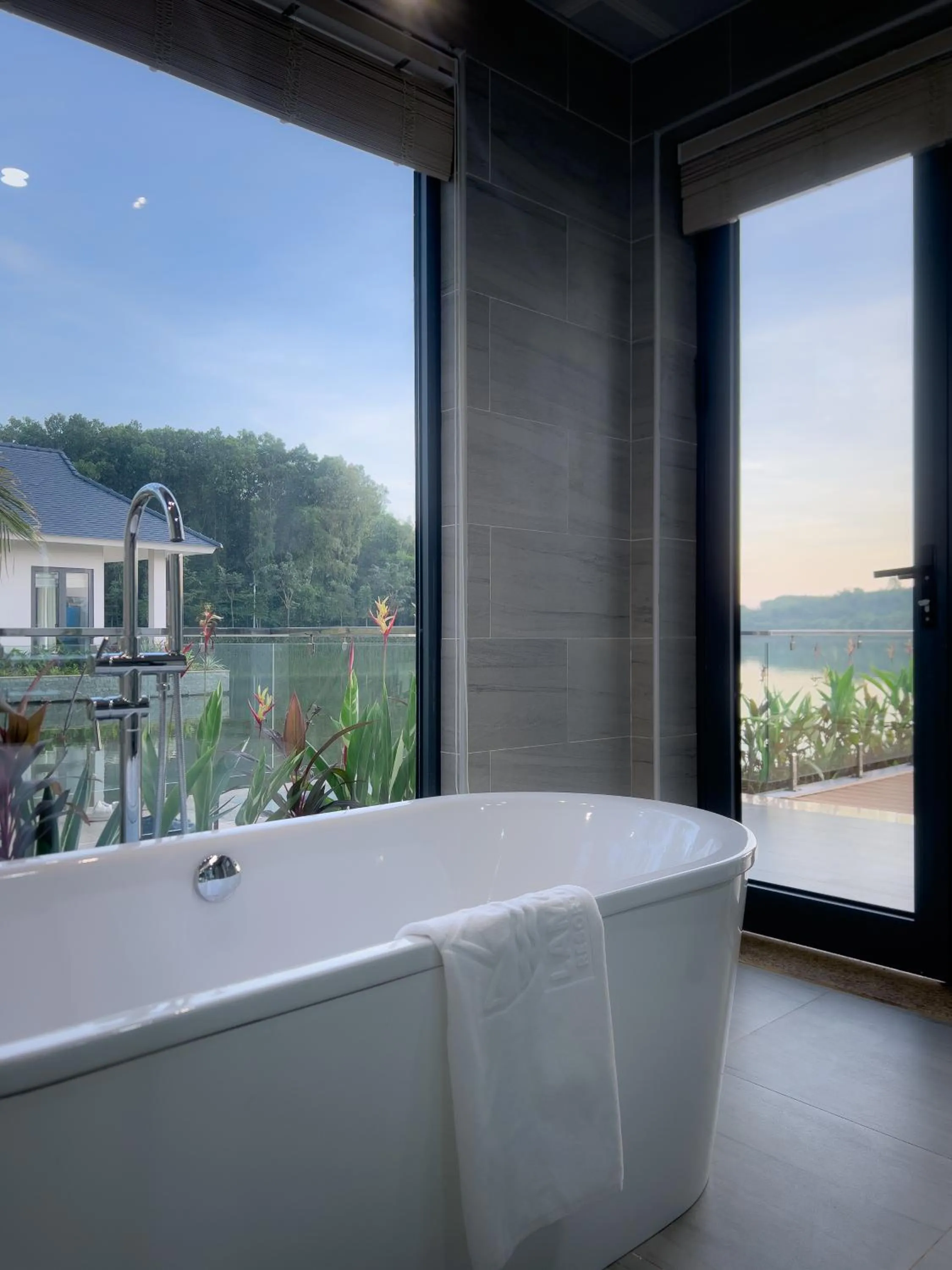 Bathroom in Lamori Resort & Spa