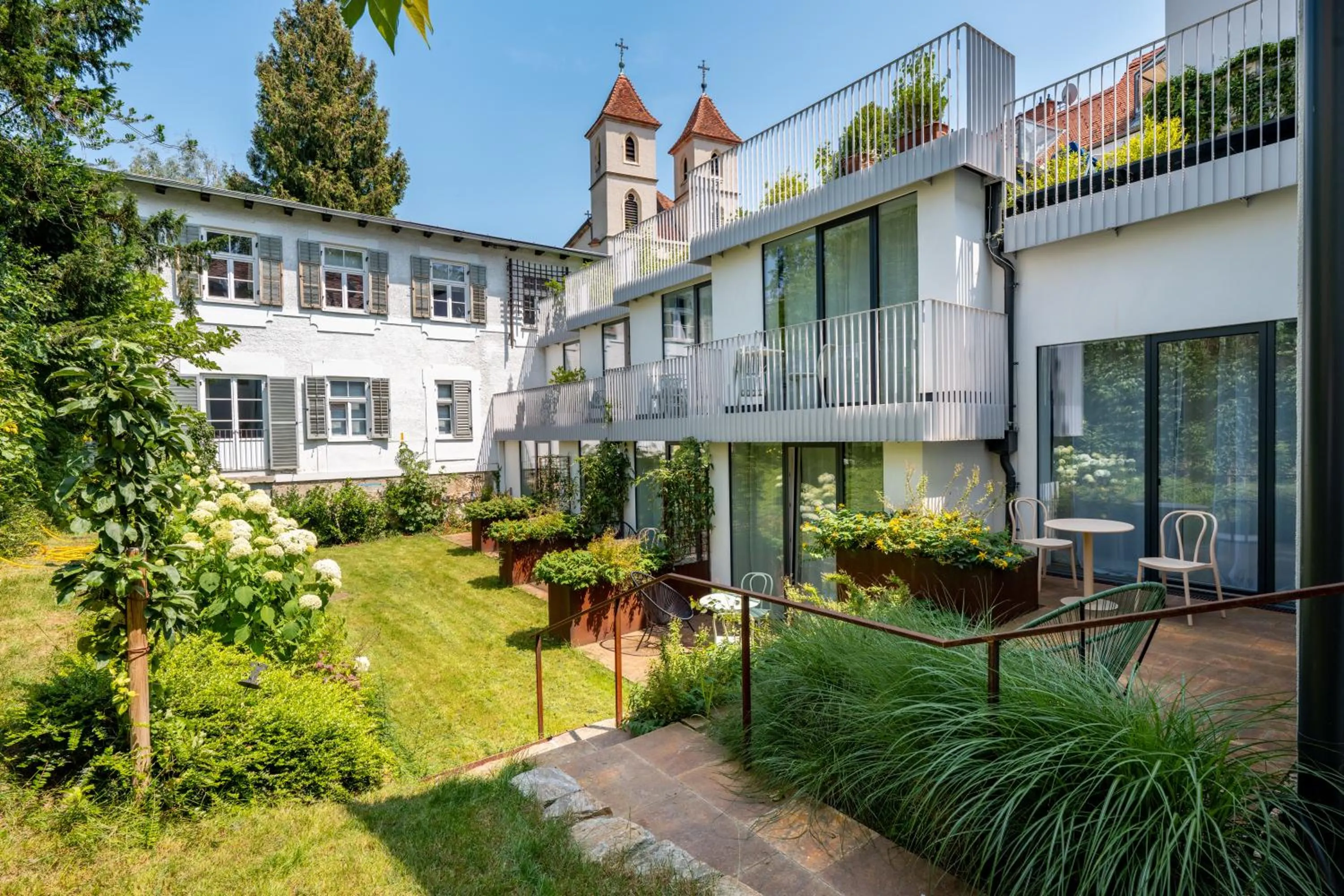 Property building in Happy Stay Rentals