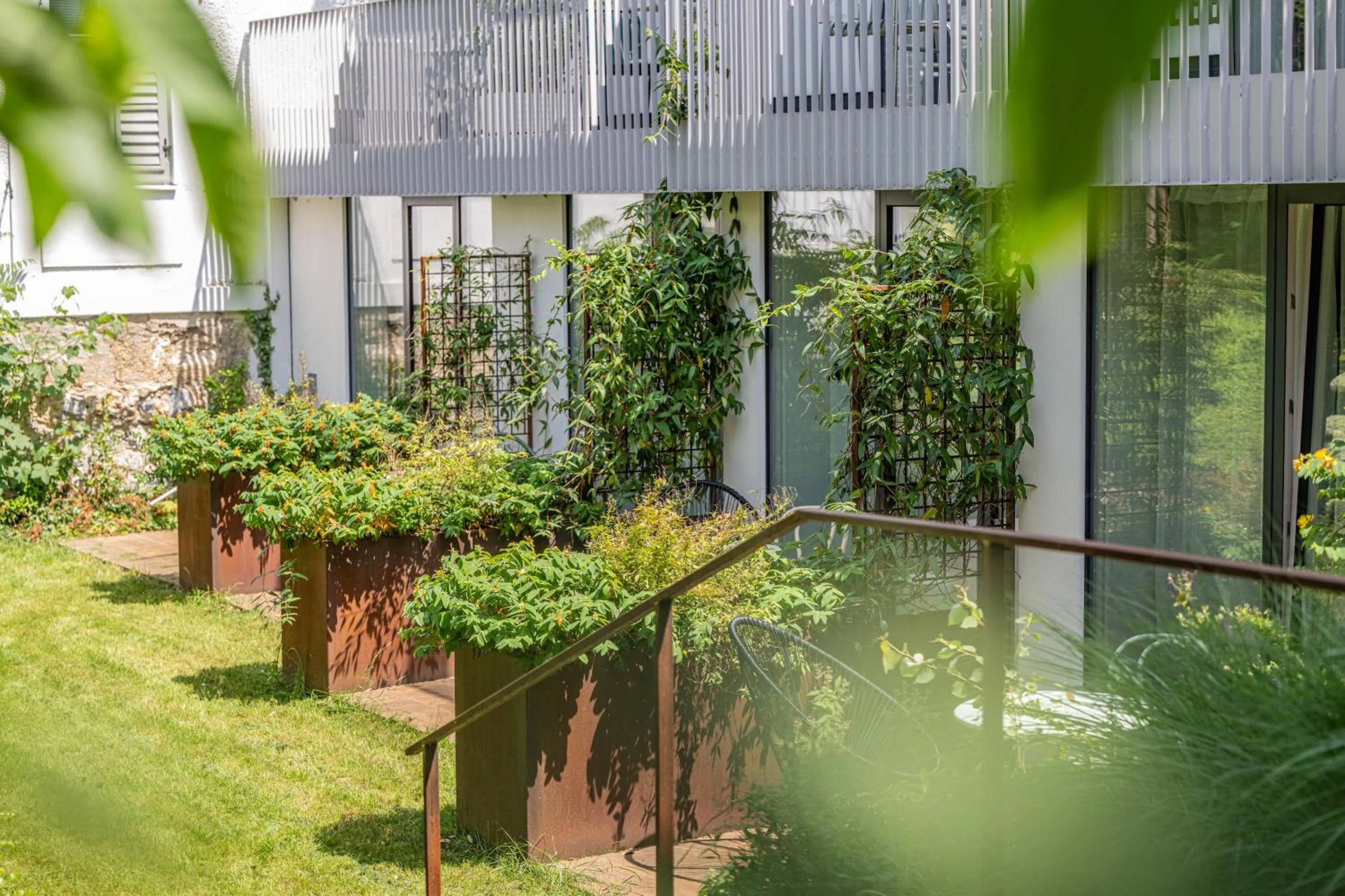 Property building in Happy Stay Rentals