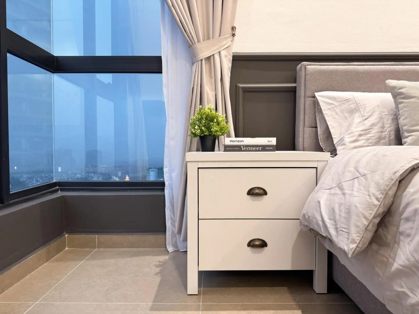 Bed in Mossaz By Synergy Property Management