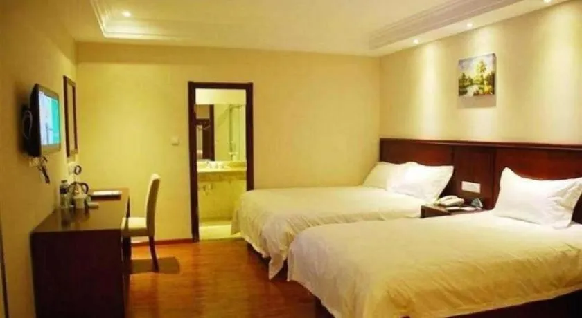 Bed in GreenTree Inn Chuzhou Dingyuan County People's Square General Hospital Business Hotel