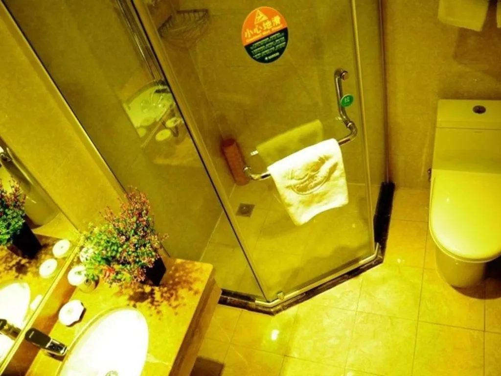 GreenTree Inn Chuzhou Dingyuan County People's Square General Hospital Business Hotel