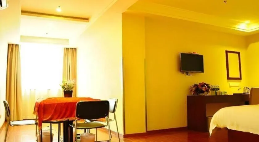 Bed in GreenTree Inn Chuzhou Dingyuan County People's Square General Hospital Business Hotel