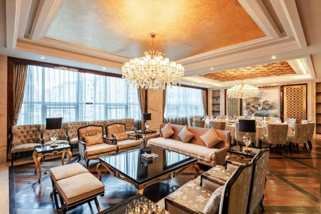 Chengdu Rising Butterfly Hotel