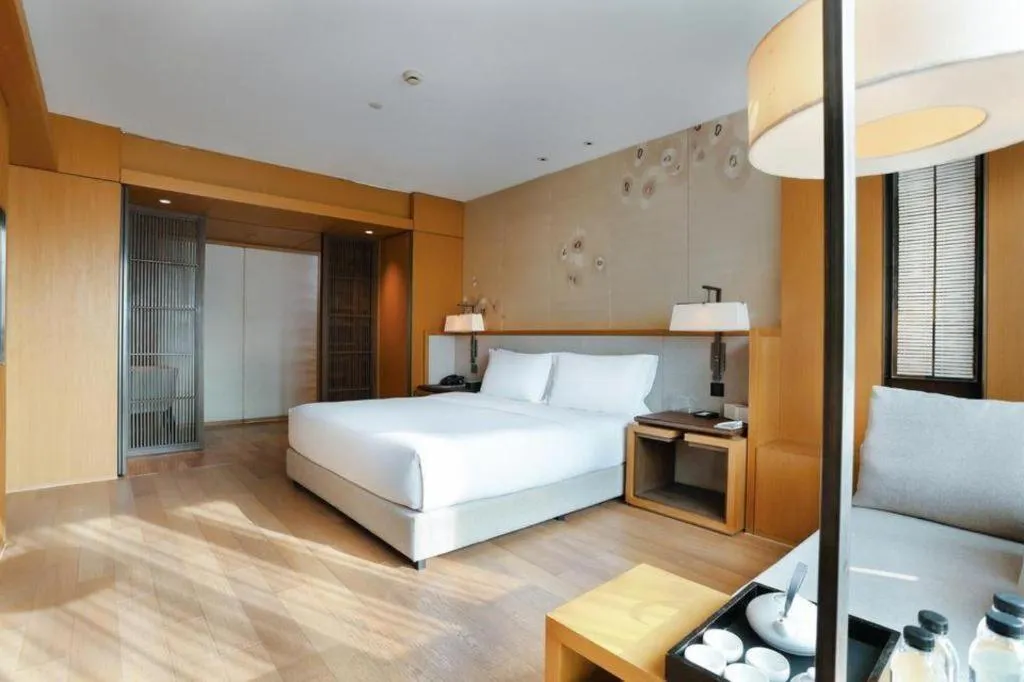 Bed in The East Hotel Hangzhou