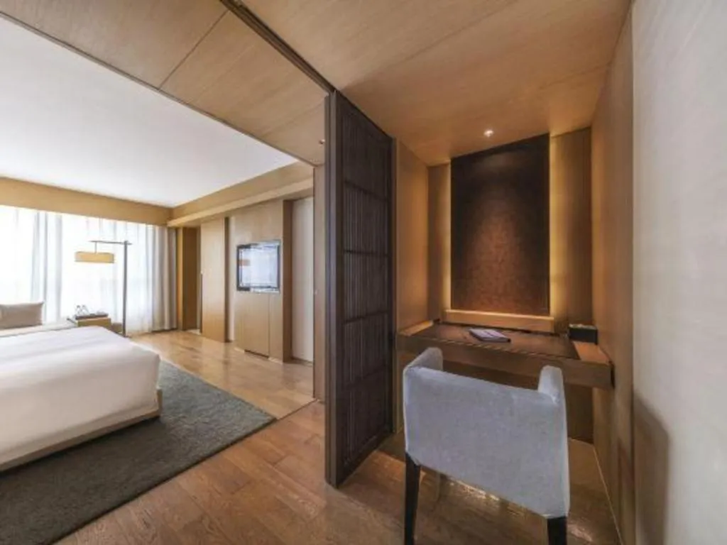 Bed in The East Hotel Hangzhou