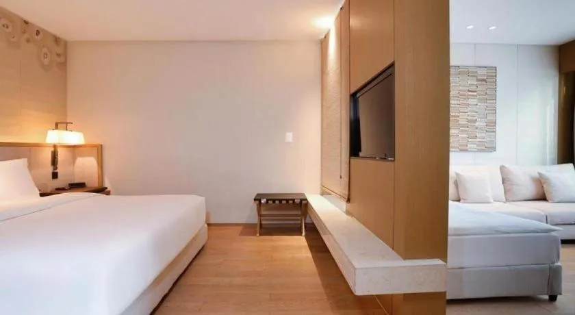 Bed in The East Hotel Hangzhou