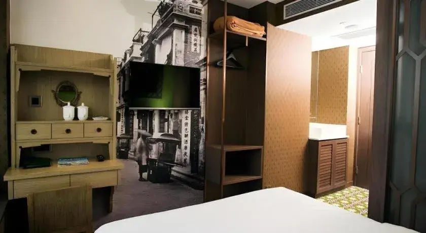 Bed in Largos Hotel Bed in Largos Hotel