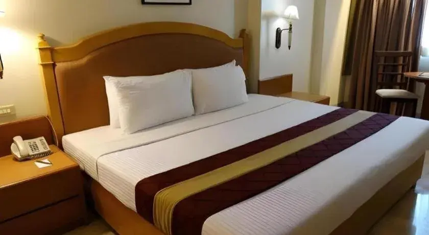 Bed in Palm Hotel Manila Bed in Palm Hotel Manila