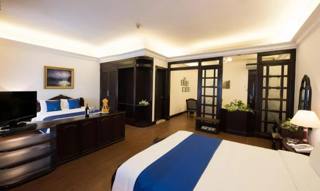 Bed in Hoa Binh Hotel