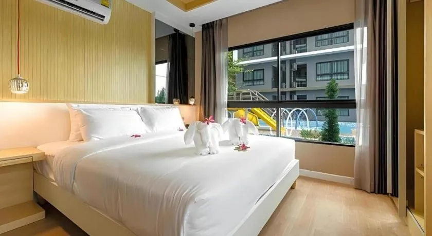 Bed in Hinn - Namm Hotel