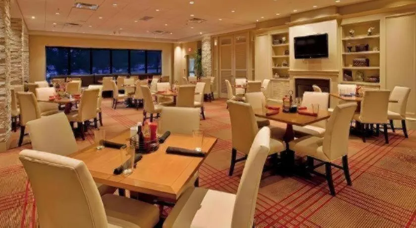 Adam's Mark Hotel & Conference Center