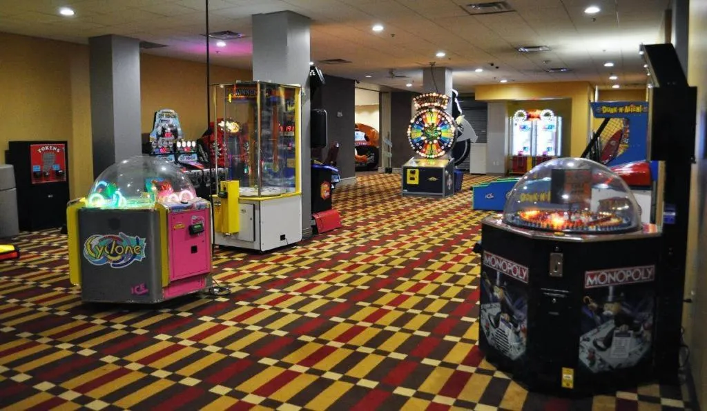 Adam's Mark Hotel & Conference Center