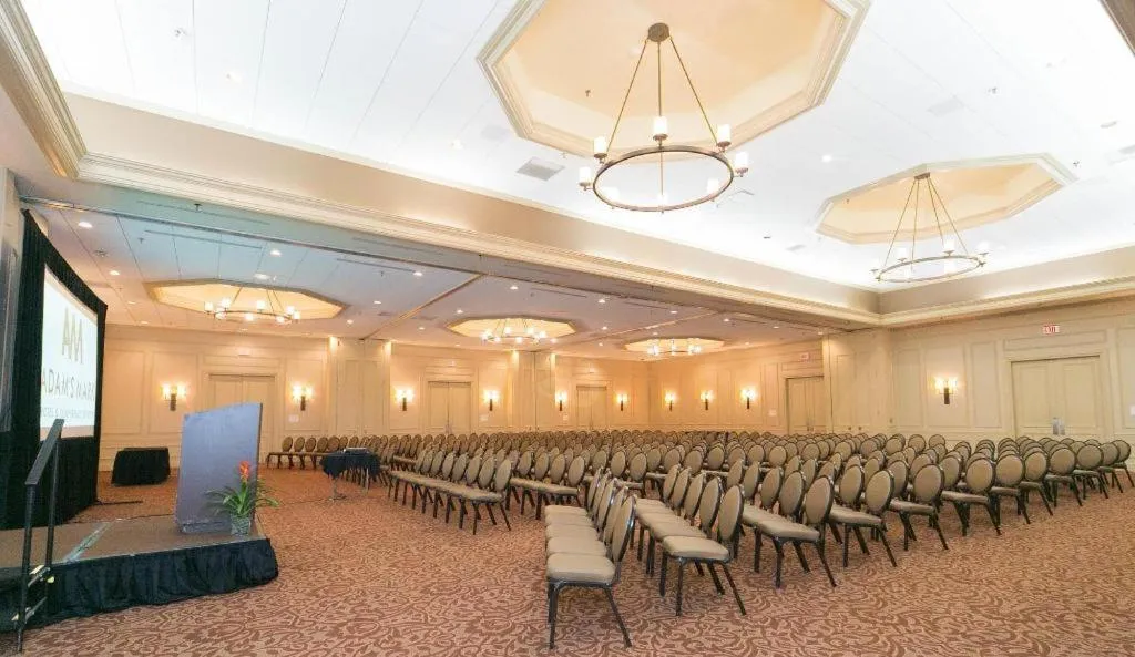 Adam's Mark Hotel & Conference Center