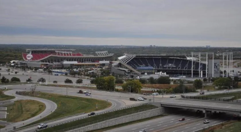 Adam's Mark Hotel & Conference Center