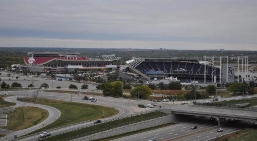 Adam's Mark Hotel & Conference Center