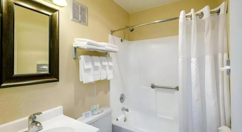 Quality Inn Redding near I-5