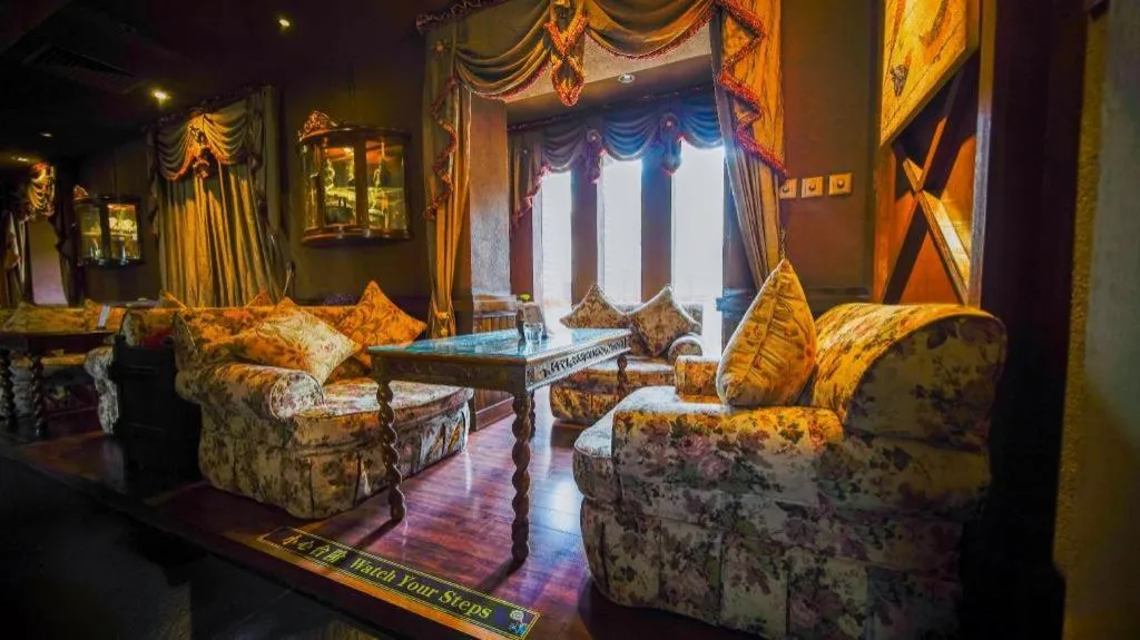 Bed in Dong Fang Hotel