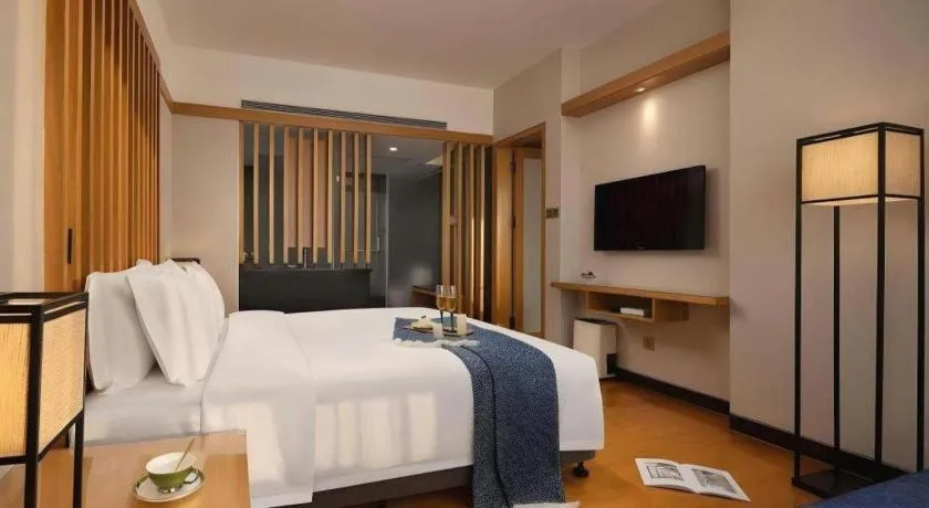 Bed in BaoHua Harbour View Hotel