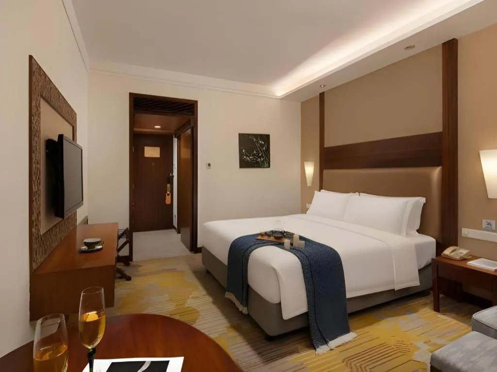 Bed in BaoHua Harbour View Hotel