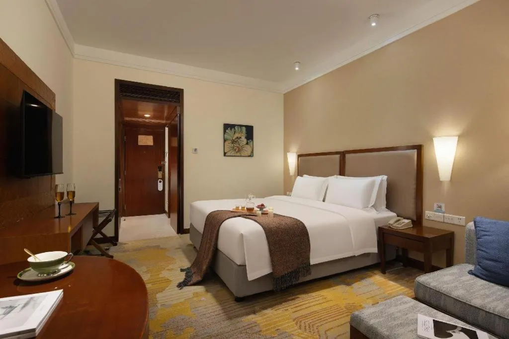 Bed in BaoHua Harbour View Hotel