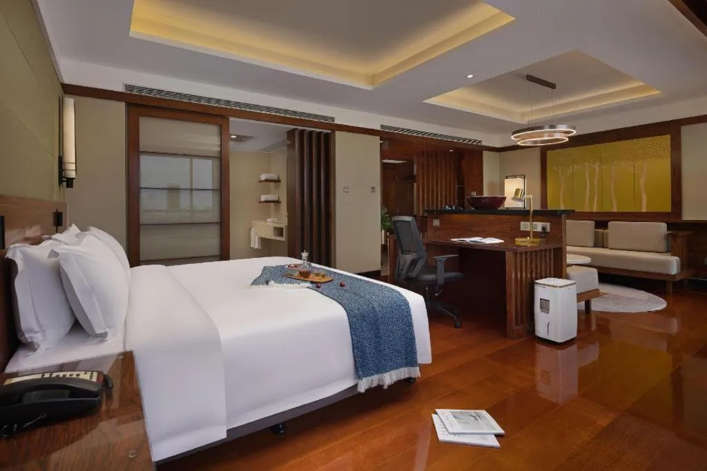 Bed in BaoHua Harbour View Hotel