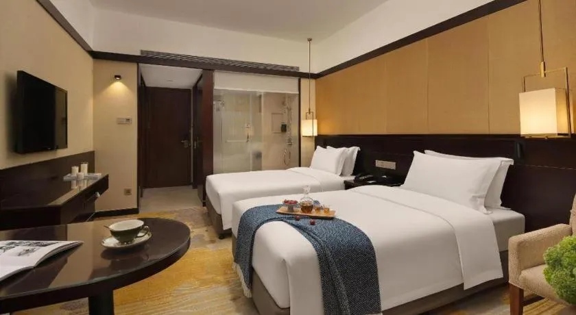 Bed in BaoHua Harbour View Hotel