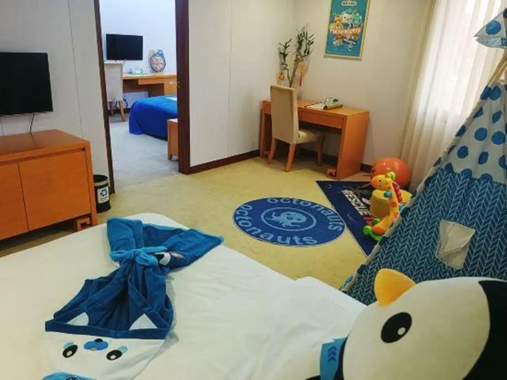 Bed in Xiamen Plaza Hotel