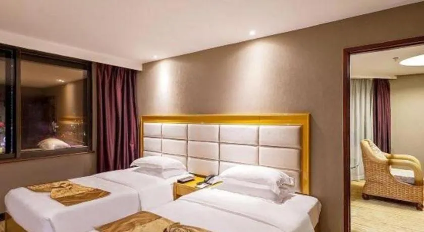 Bed in Xiamen Plaza Hotel