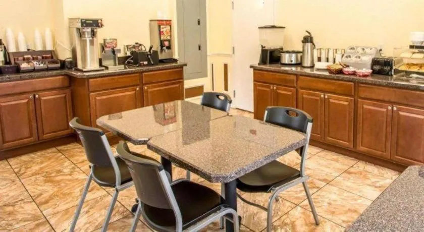 Quality Inn Kissimmee West - Lake Buena Vista South