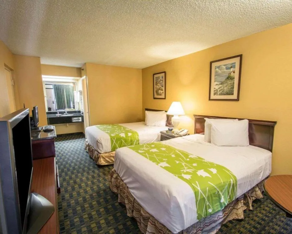 Bed in Quality Inn Kissimmee West - Lake Buena Vista South