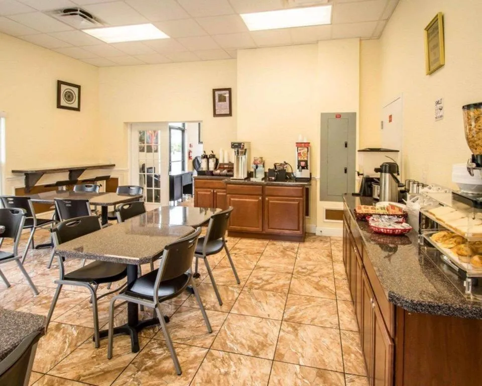 Quality Inn Kissimmee West - Lake Buena Vista South