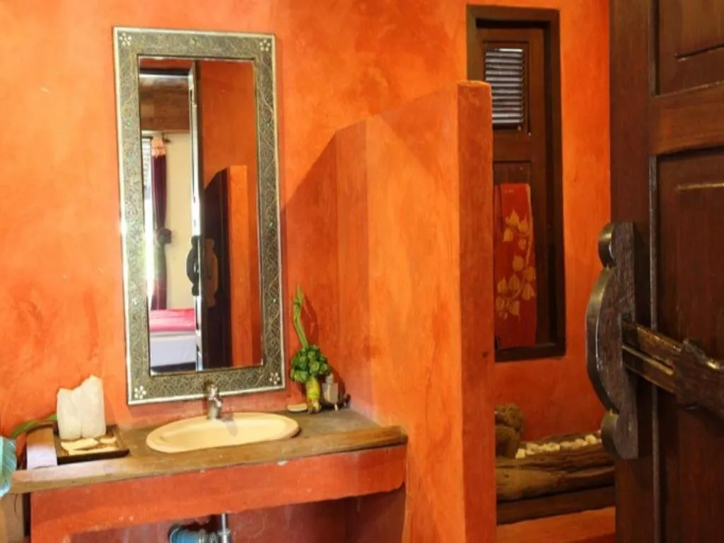 Baan Gong Kham Hotel