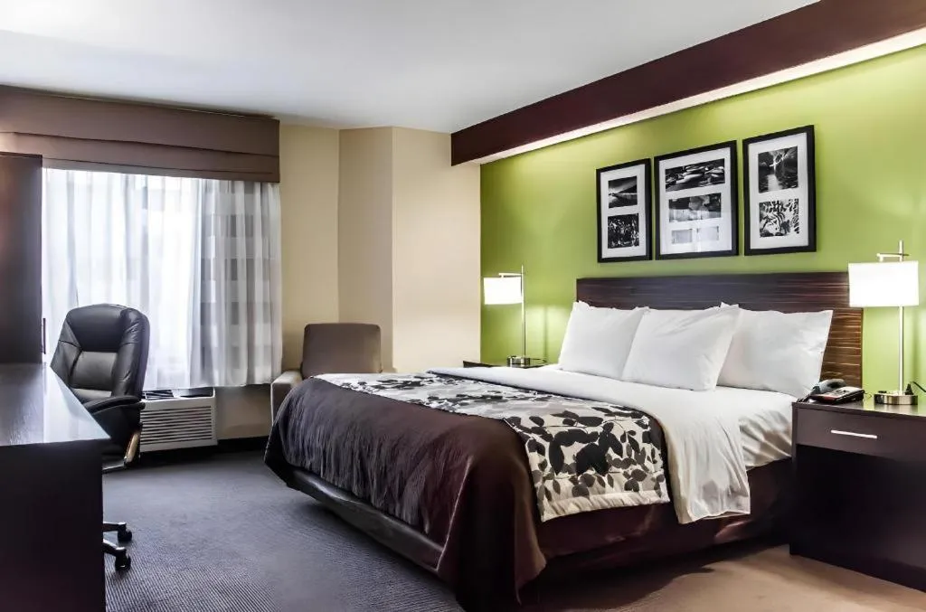 Bed in Sleep Inn Airport - Billy Graham Parkway