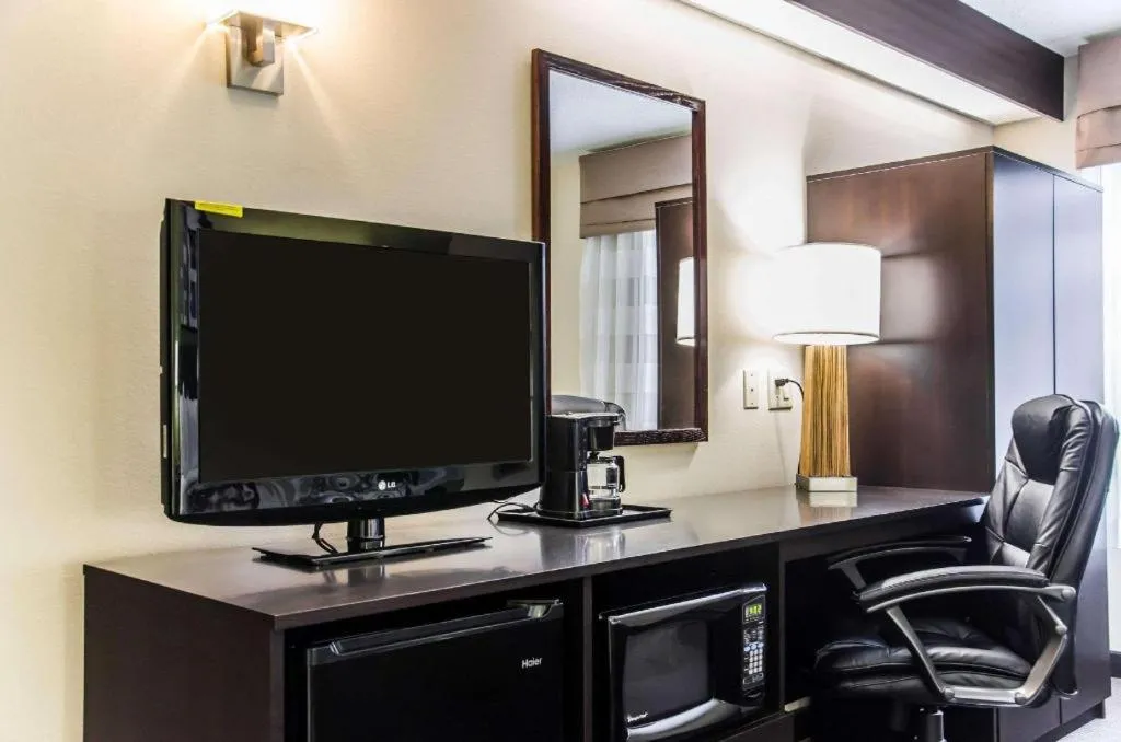 Sleep Inn Airport - Billy Graham Parkway