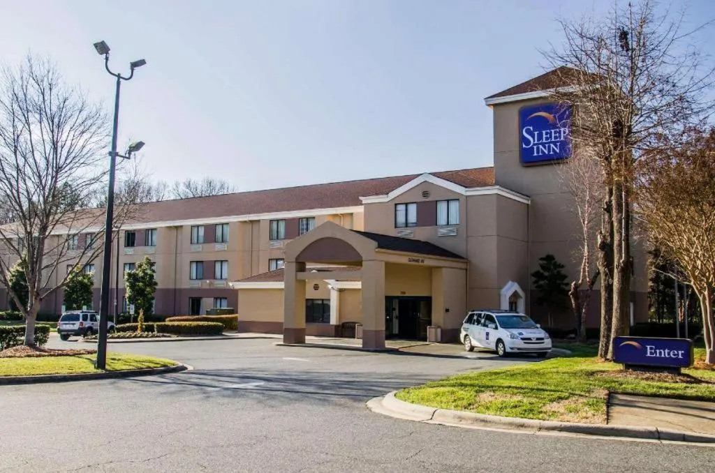 Sleep Inn Airport - Billy Graham Parkway