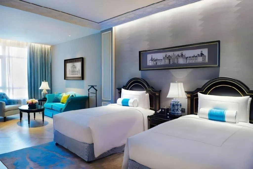 Bed in Sky Fortune Boutique Hotel