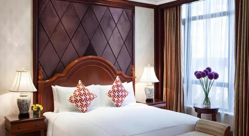 Bed in Sky Fortune Boutique Hotel