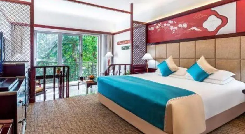 Bed in Wonderport International Hotel