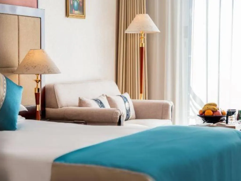 Bed in Wonderport International Hotel